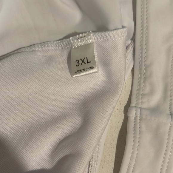 Bride bathing suit. Ordered 3x, I would say this fits as a 1x. - Picture 2 of 3